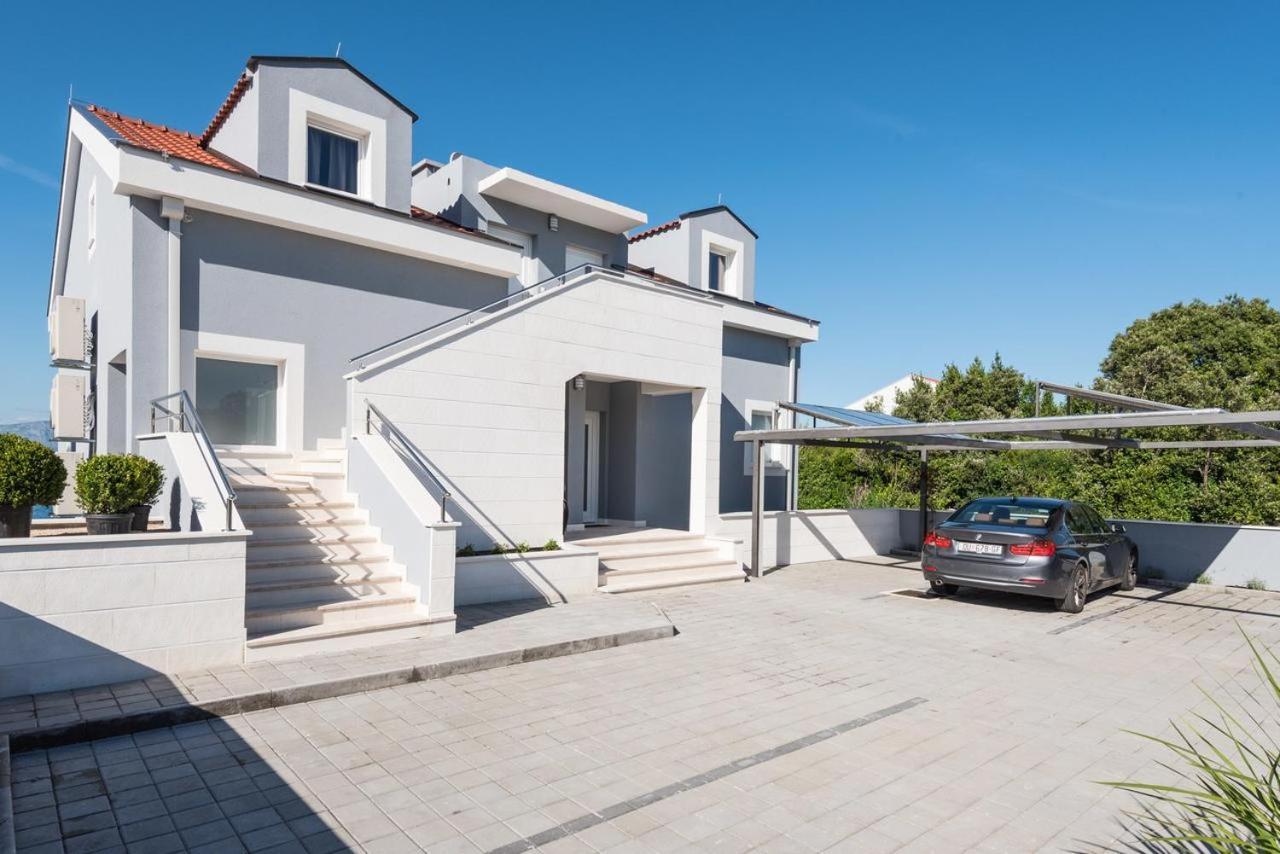 Apartments Poseidon Сресер Екстер'єр фото