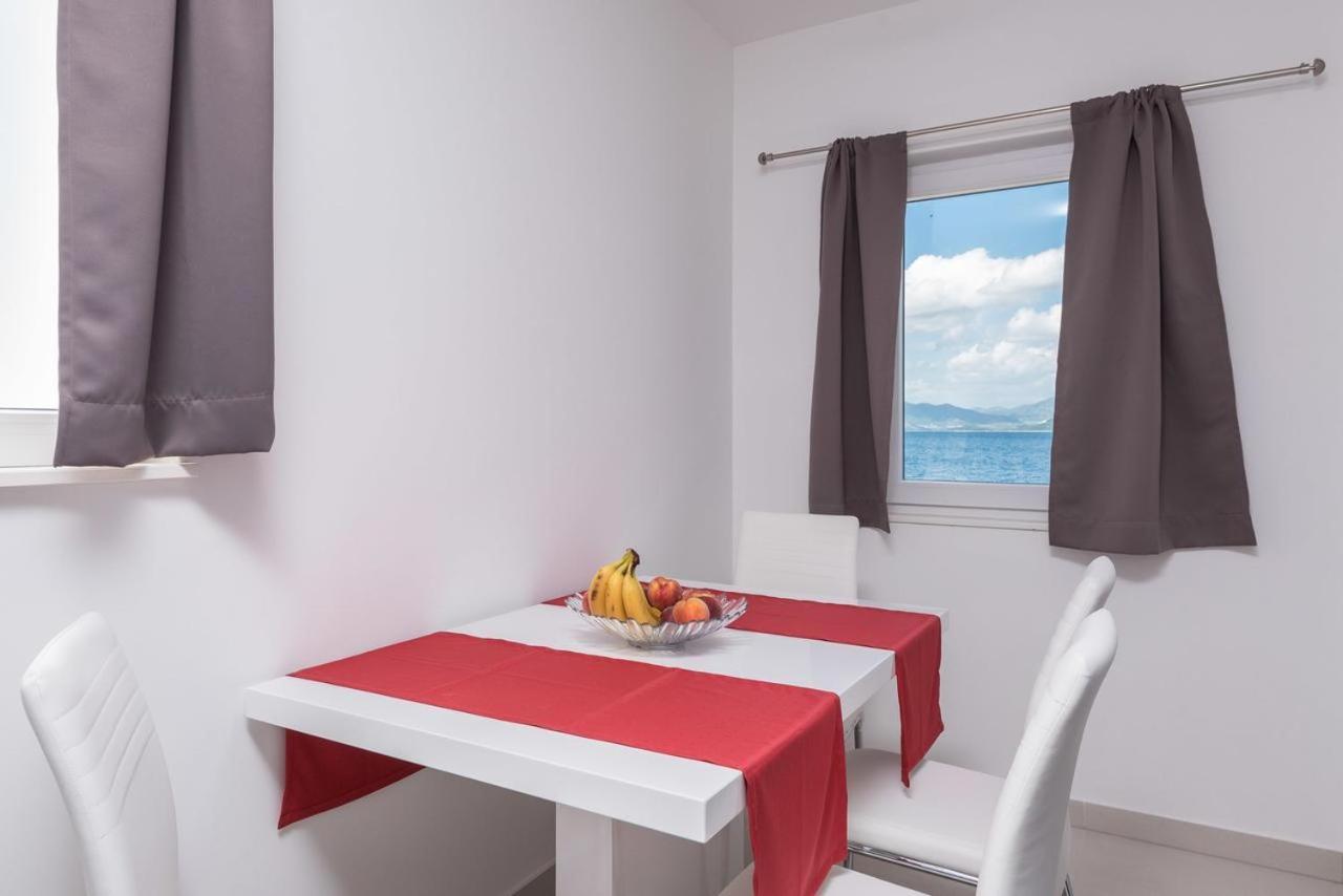Apartments Poseidon Сресер Екстер'єр фото