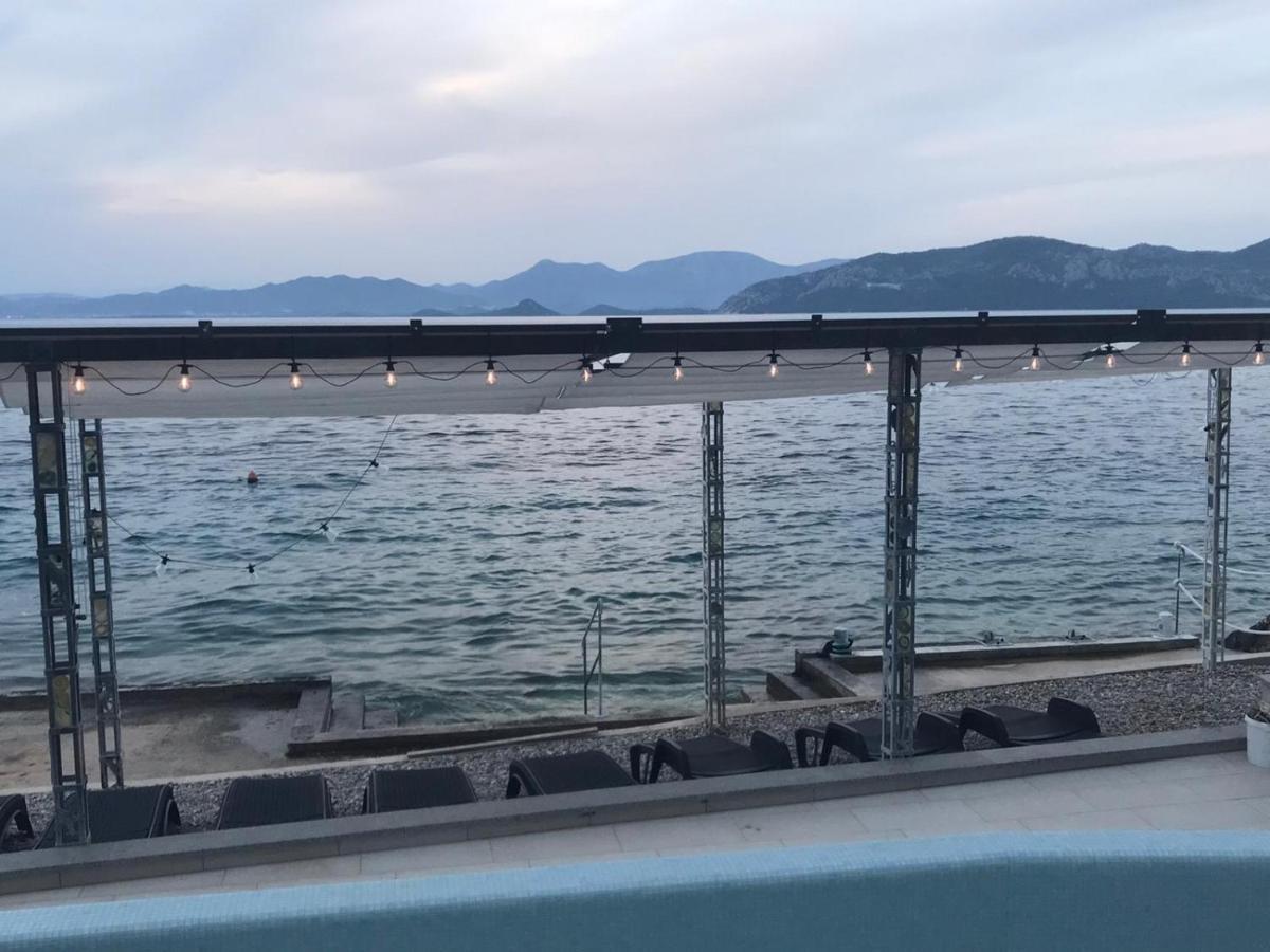 Apartments Poseidon Сресер Екстер'єр фото
