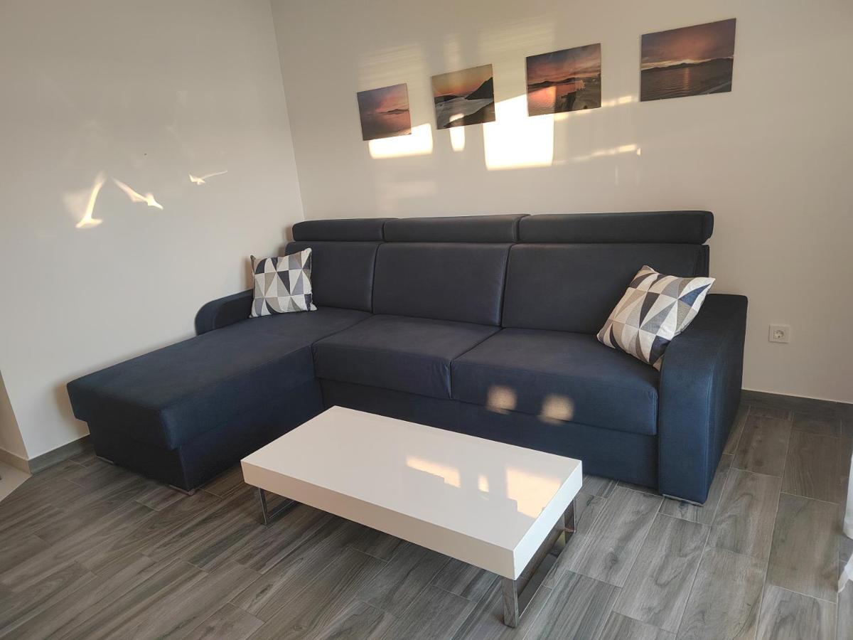 Apartments Poseidon Сресер Екстер'єр фото