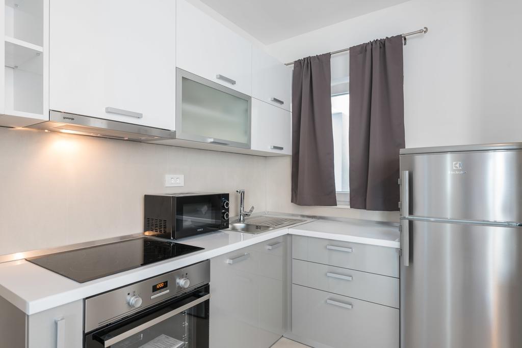 Apartments Poseidon Сресер Екстер'єр фото